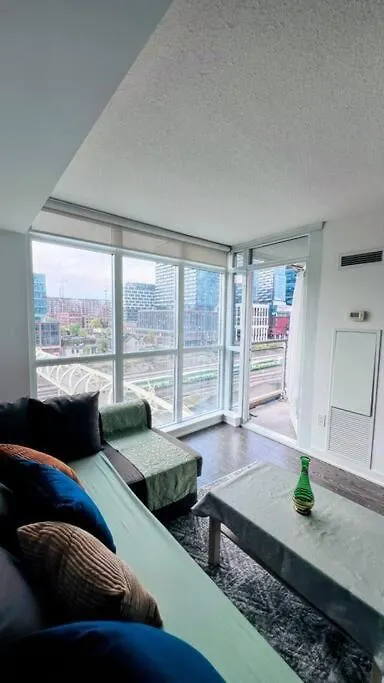 Apartment Downtown Toronto Condo, Free Indoor Parking With Amazing View Canada