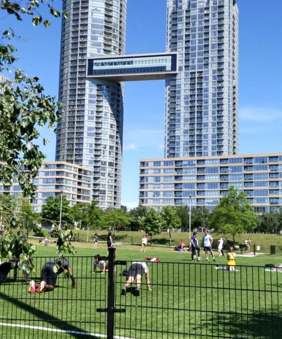 Downtown Toronto Condo, Free Indoor Parking With Amazing View 0*,