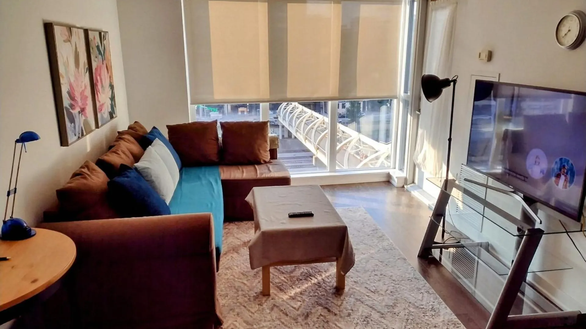 Apartment Downtown Toronto Condo, Free Indoor Parking With Amazing View
